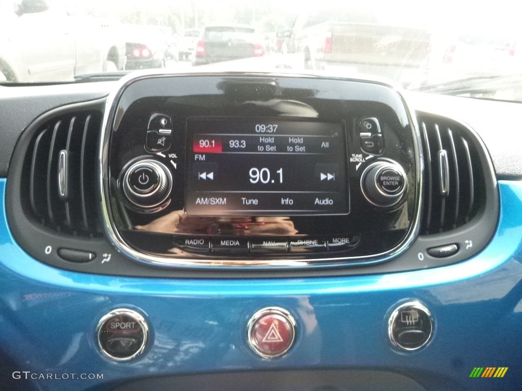 2018 Fiat 500 Abarth Controls Photo #129689873