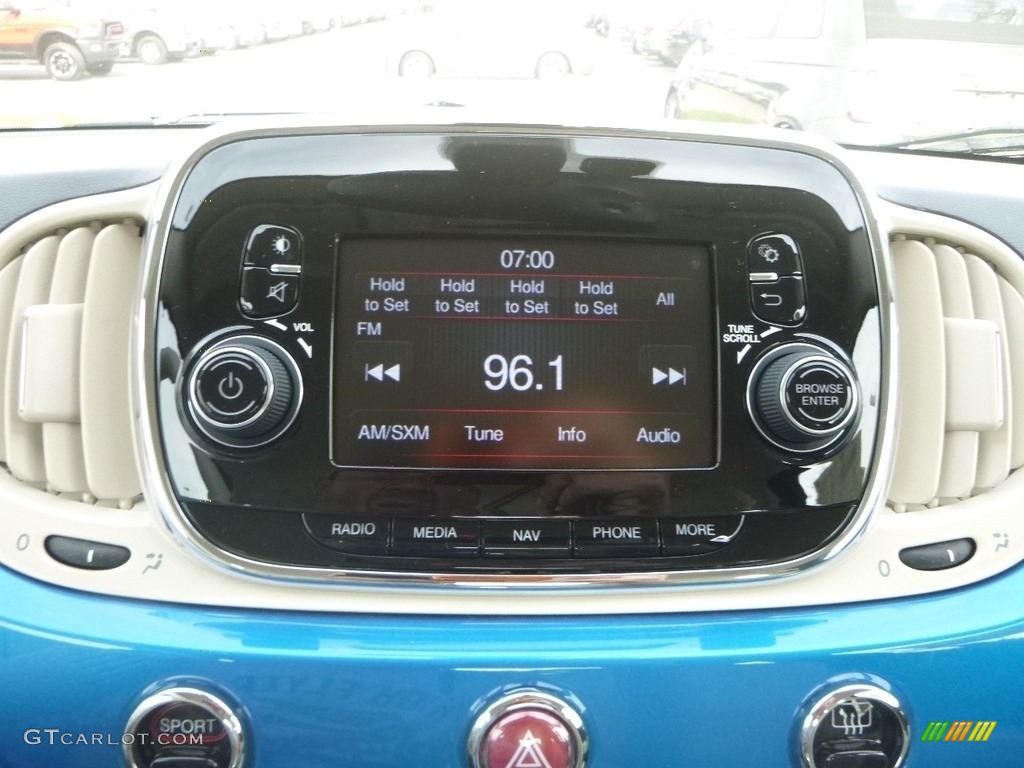 2018 Fiat 500 Pop Controls Photo #129690200
