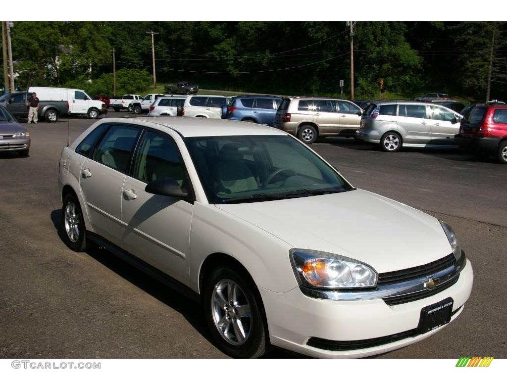 2005 Malibu Maxx LS Wagon - White / Gray photo #13