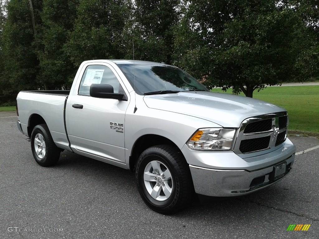 2019 1500 Classic Tradesman Regular Cab 4x4 - Bright Silver Metallic / Black photo #4