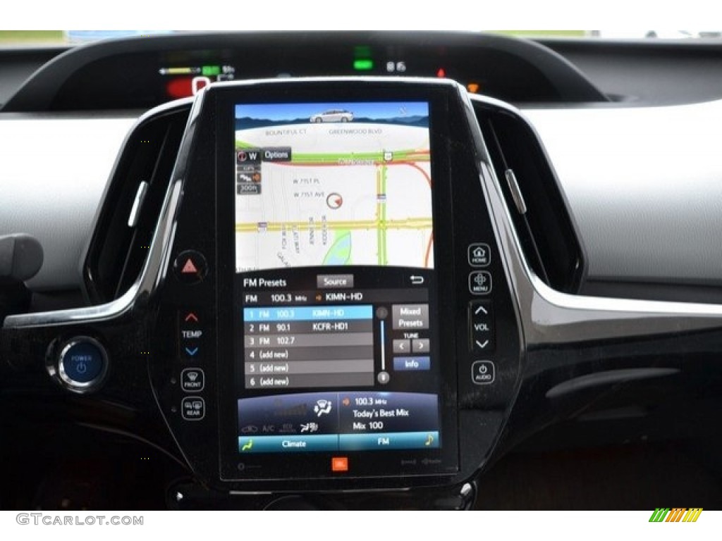 2017 Toyota Prius Prime Advance Navigation Photo #129692327