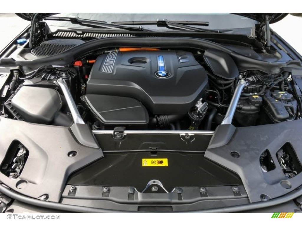 2019 BMW 5 Series 530e iPerformance Sedan 2.0 Liter e DI TwinPower Turbocharged DOHC 16-Valve VVT 4 Cylinder Gasoline/Plug-In Electric Hybrid Engine Photo #129693791