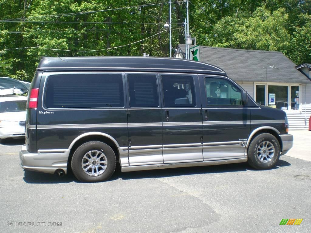 2004 Express 1500 LS Passenger Conversion Van - Dark Gray Metallic / Medium Dark Pewter photo #8