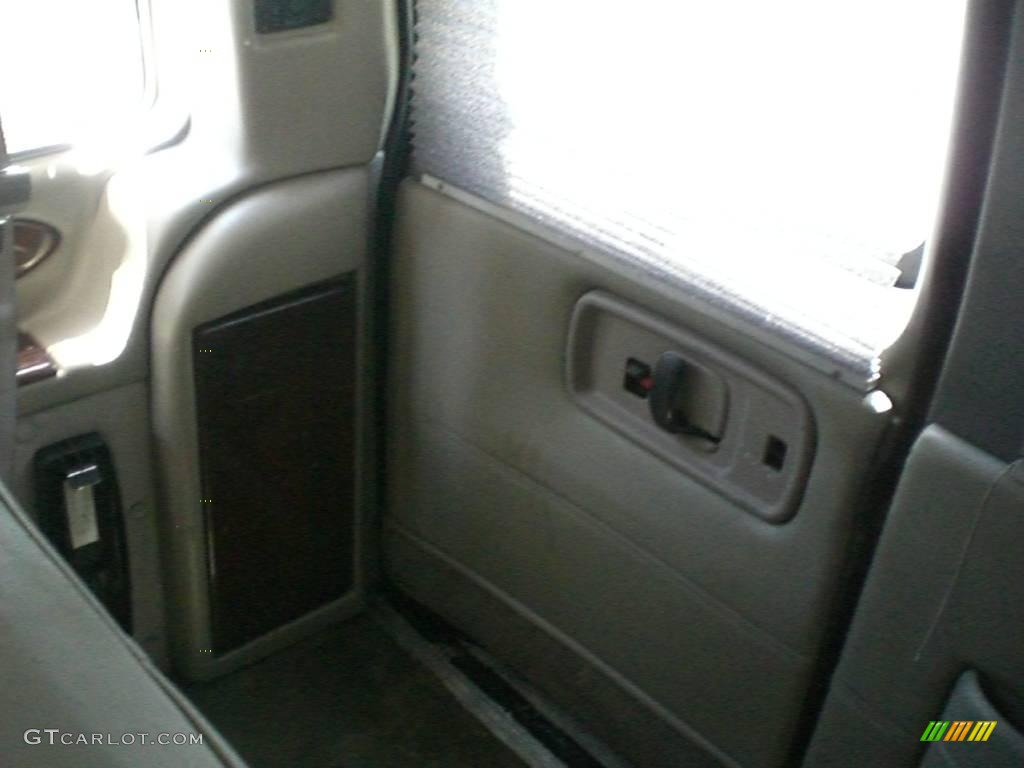 2004 Express 1500 LS Passenger Conversion Van - Dark Gray Metallic / Medium Dark Pewter photo #17