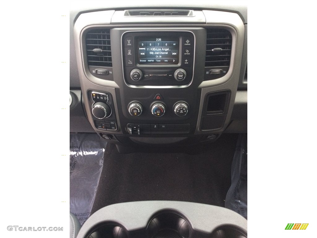 2019 1500 Classic Express Crew Cab 4x4 - Granite Crystal Metallic / Black/Diesel Gray photo #13