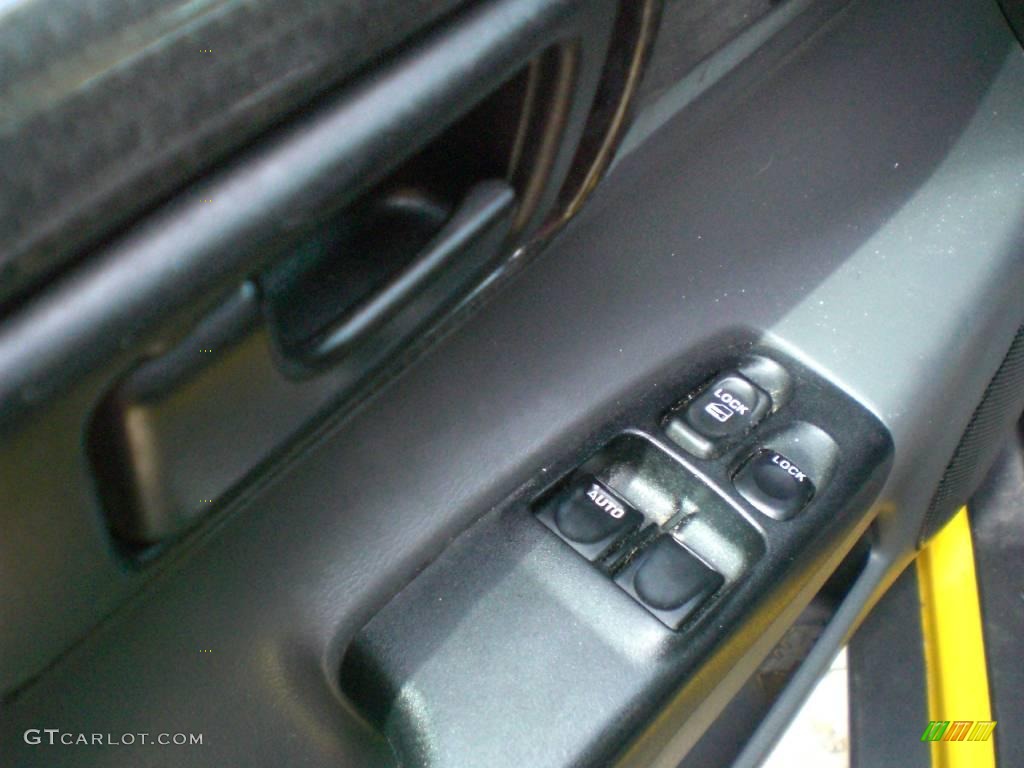 2001 VehiCROSS  - Proton Yellow / Gray/Black photo #11