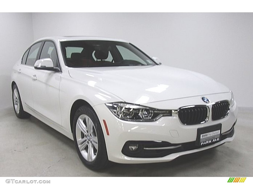 2018 3 Series 330i xDrive Sedan - Alpine White / Coral Red photo #5