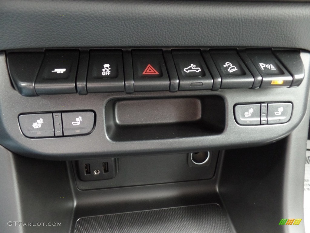 2019 Chevrolet Colorado Z71 Extended Cab 4x4 Controls Photo #129704939