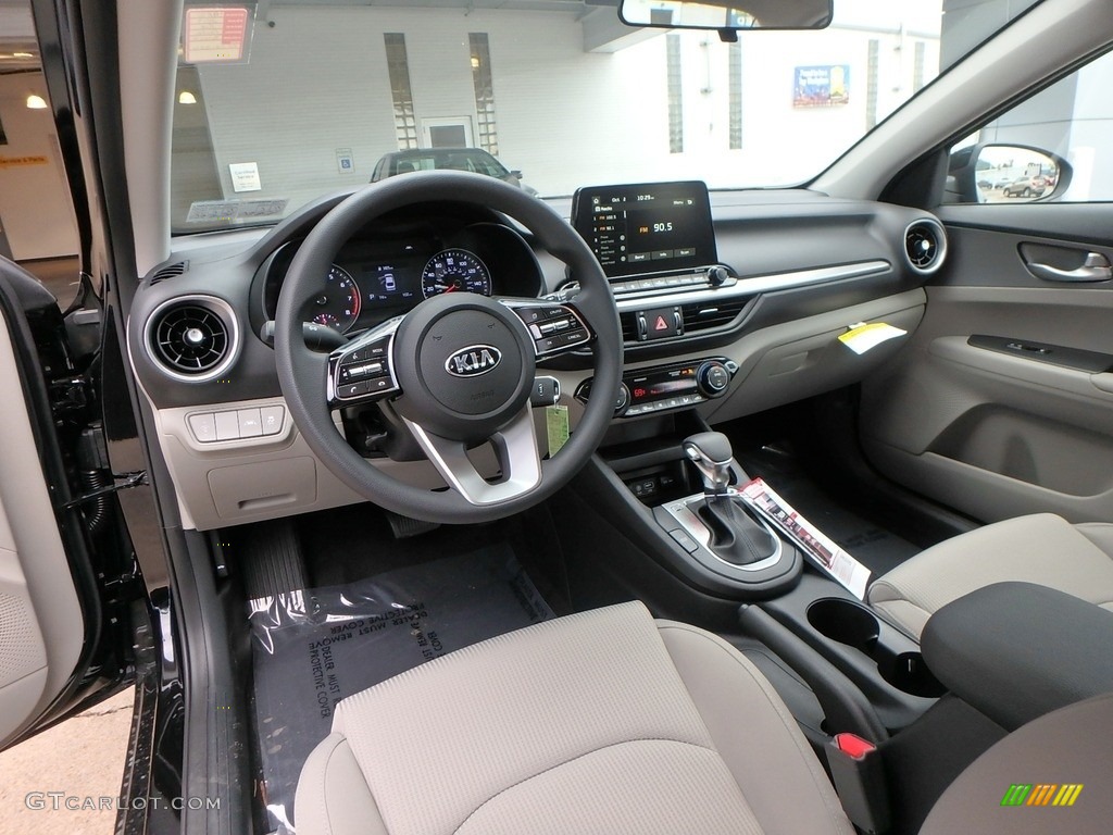 Two Tone Gray Interior 2019 Kia Forte LXS Photo #129715946