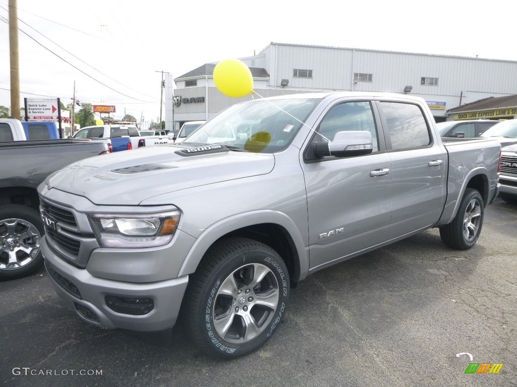 2019 1500 Laramie Crew Cab 4x4 - Billett Silver Metallic / Black photo #1