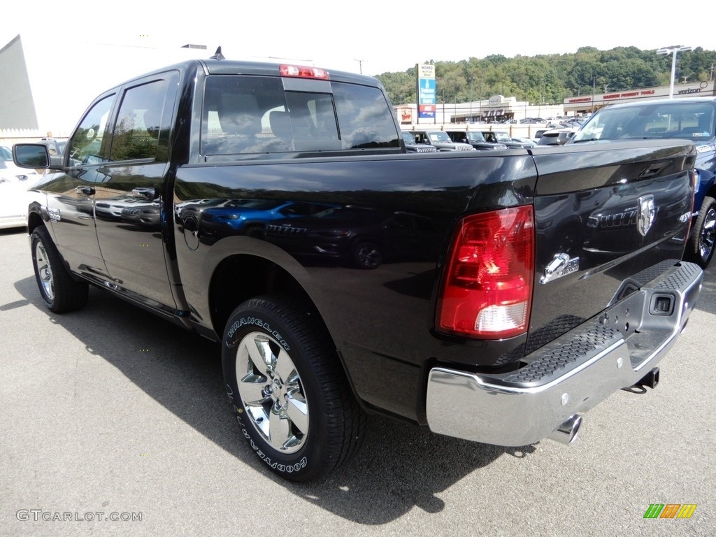 2019 1500 Classic Big Horn Crew Cab 4x4 - Brilliant Black Crystal Pearl / Black/Diesel Gray photo #3