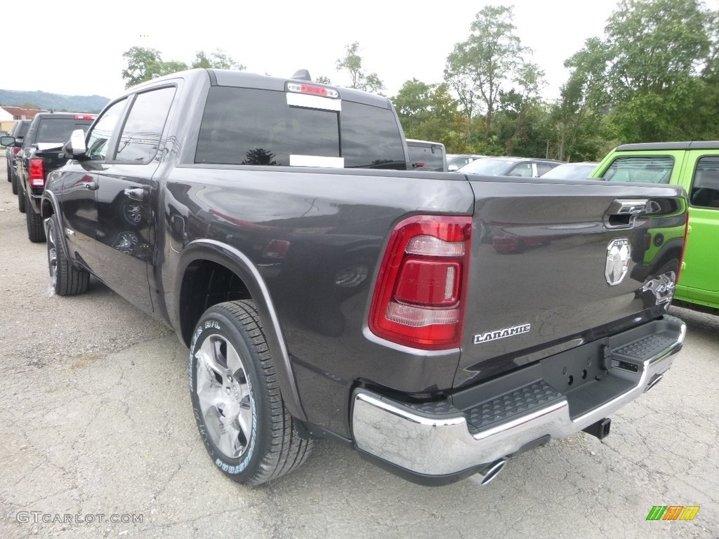 2019 1500 Laramie Crew Cab 4x4 - Granite Crystal Metallic / Black photo #3