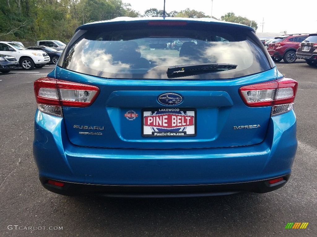 2019 Impreza 2.0i 5-Door - Island Blue Pearl / Black photo #5