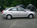 2004 Titanium Silver Metallic Suzuki Forenza S  photo #8