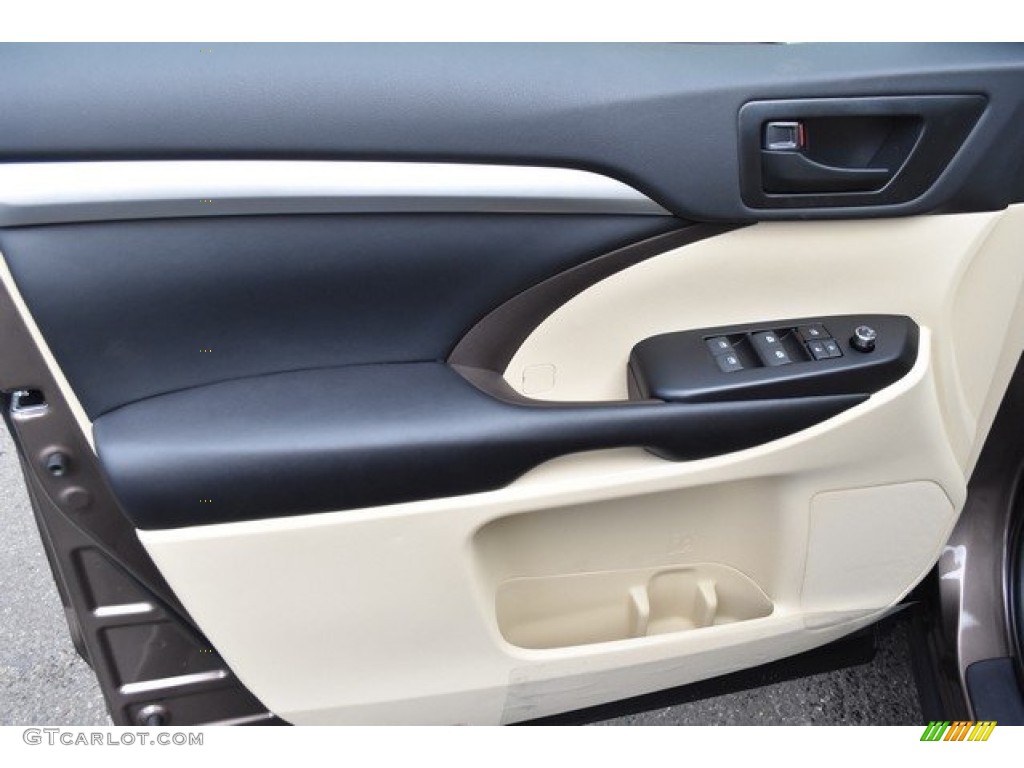 2019 Toyota Highlander LE Plus AWD Almond Door Panel Photo #129734518