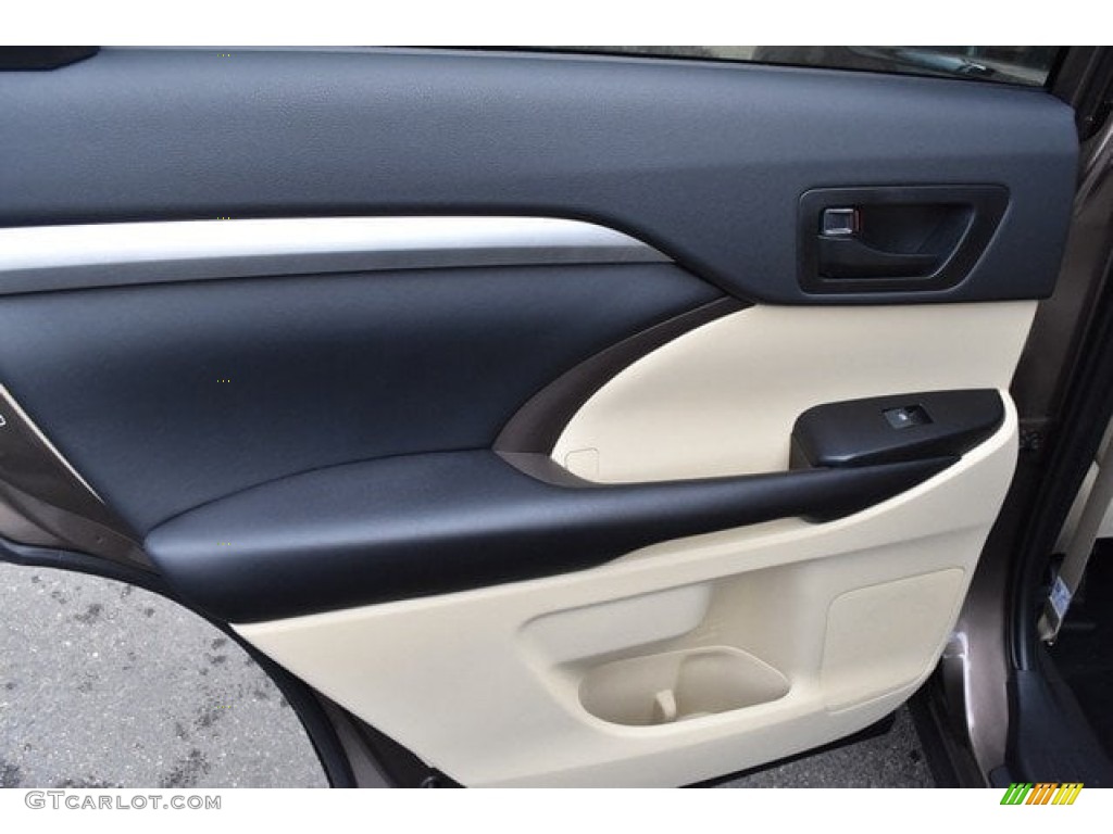 2019 Toyota Highlander LE Plus AWD Almond Door Panel Photo #129734533
