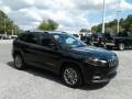 2019 Diamond Black Crystal Pearl Jeep Cherokee Latitude Plus  photo #7