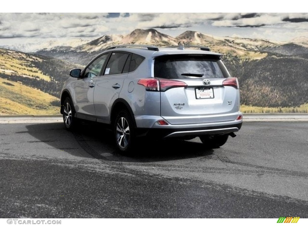2018 RAV4 XLE AWD - Silver Sky Metallic / Black photo #3
