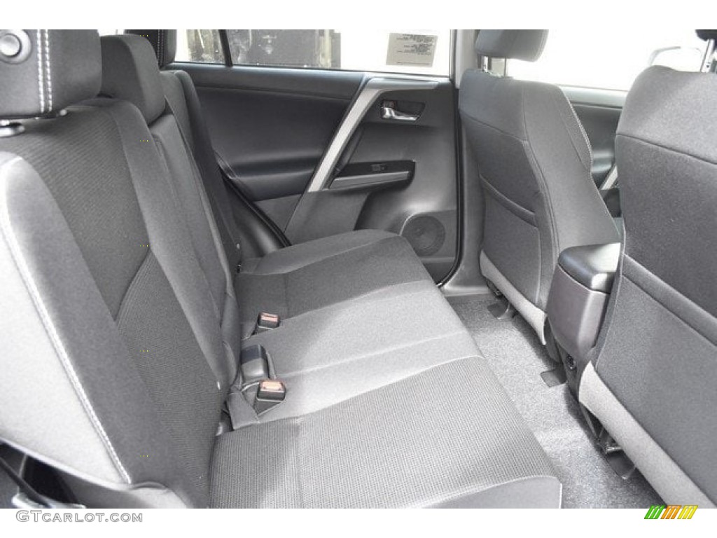 2018 RAV4 XLE AWD - Silver Sky Metallic / Black photo #18