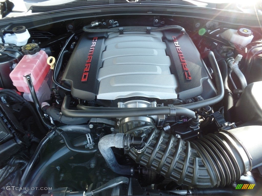 2017 Chevrolet Camaro SS Coupe Engine Photos