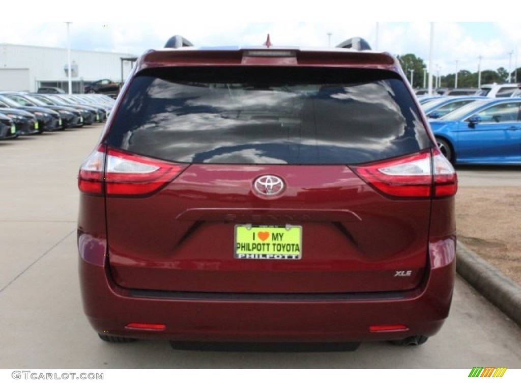 2019 Sienna XLE - Salsa Red Pearl / Ash photo #7