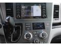 Ash Controls Photo for 2019 Toyota Sienna #129745720