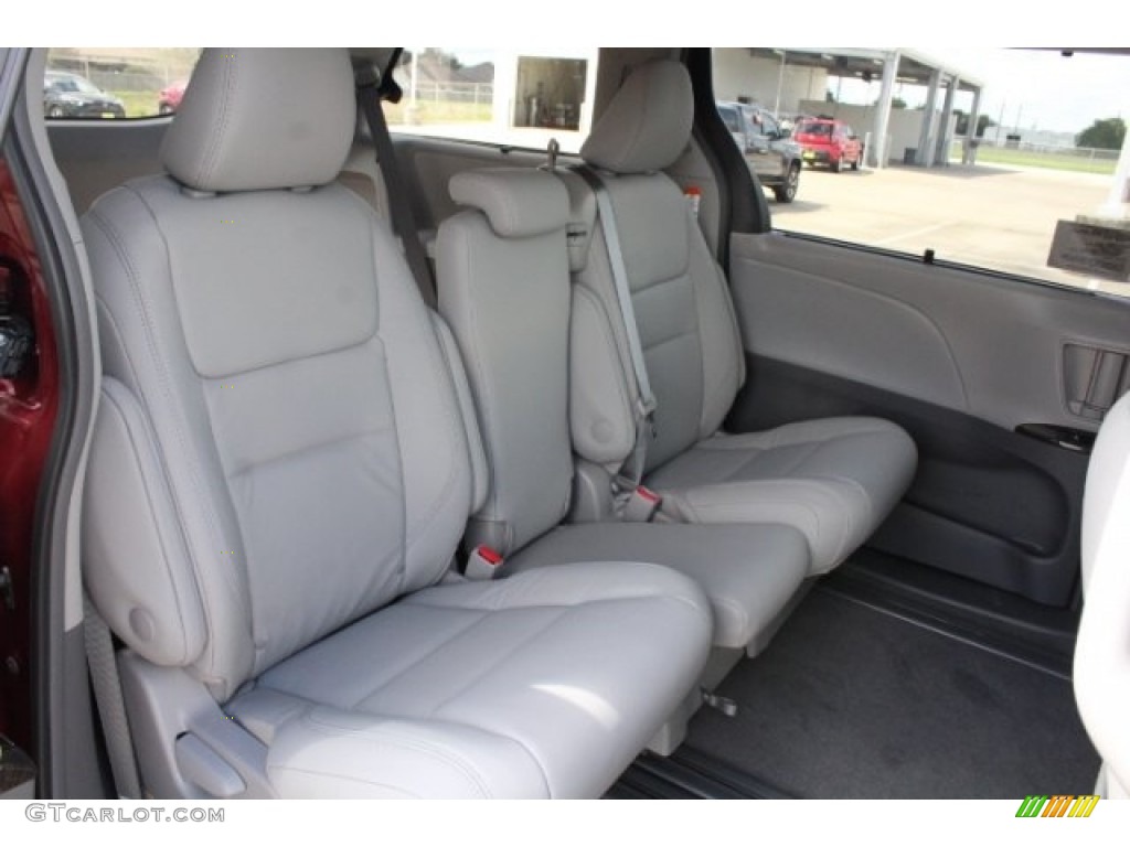2019 Toyota Sienna XLE Rear Seat Photo #129745780