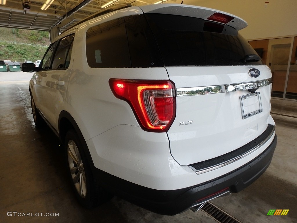 2018 Explorer XLT 4WD - Oxford White / Ebony Black photo #3