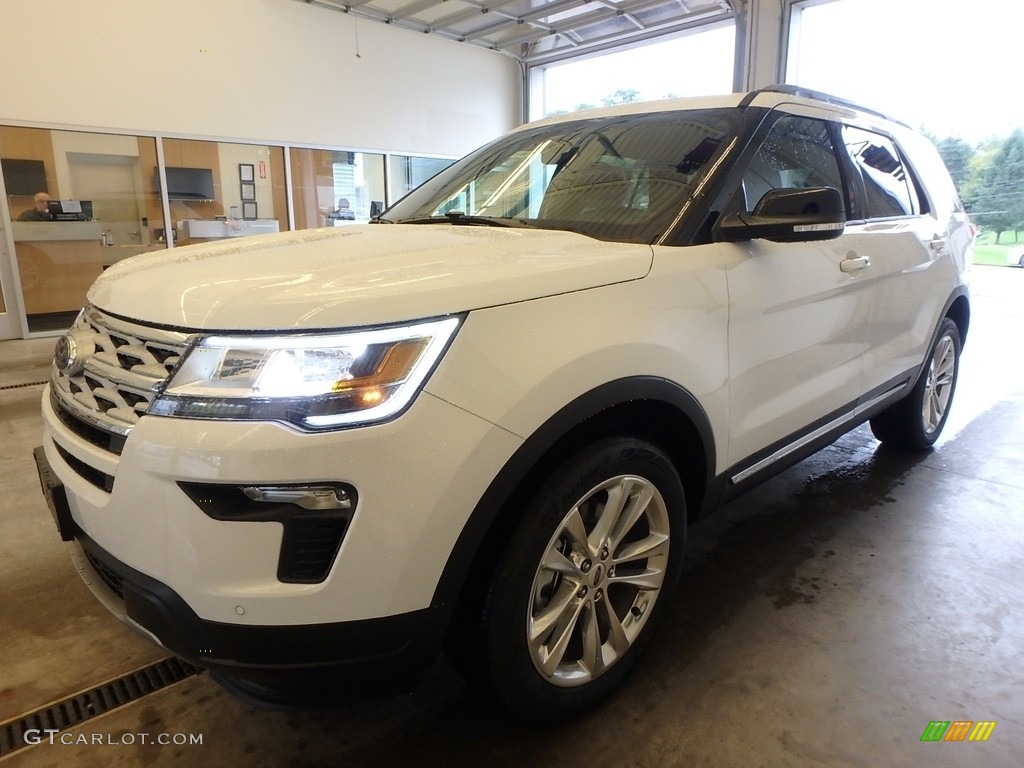 2018 Explorer XLT 4WD - Oxford White / Ebony Black photo #4