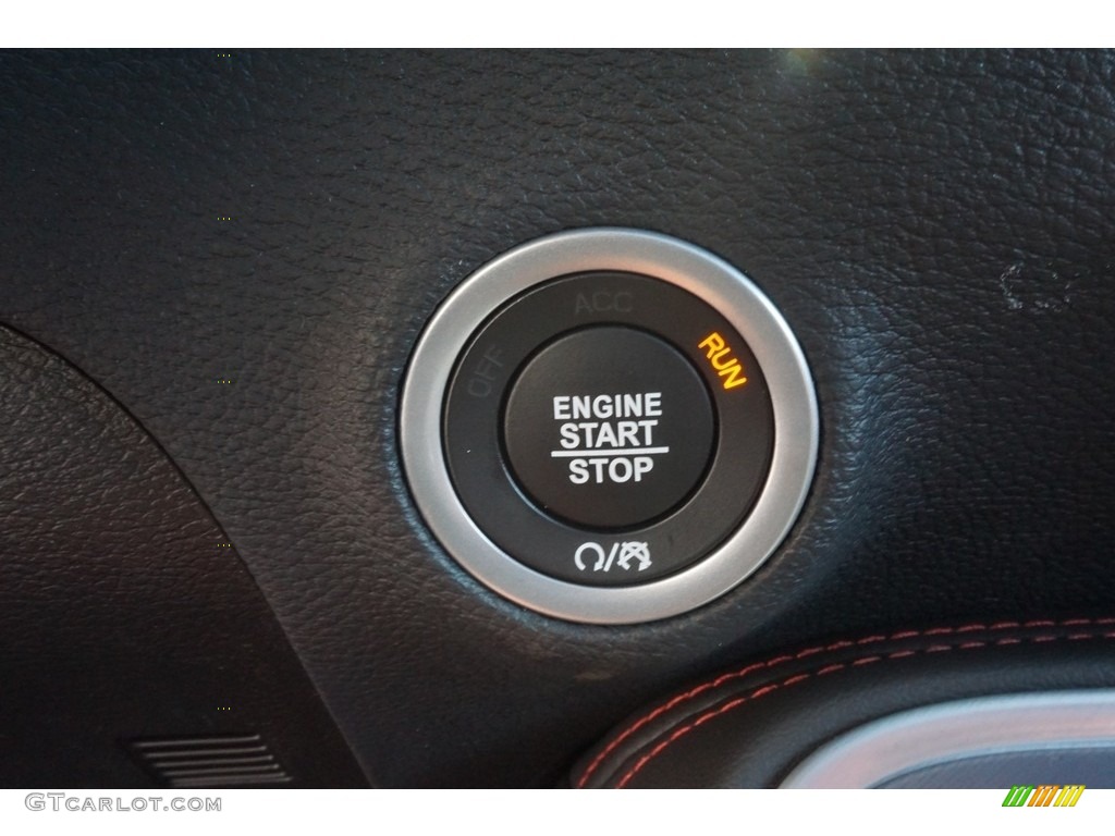 2019 Dodge Challenger R/T Controls Photo #129750113