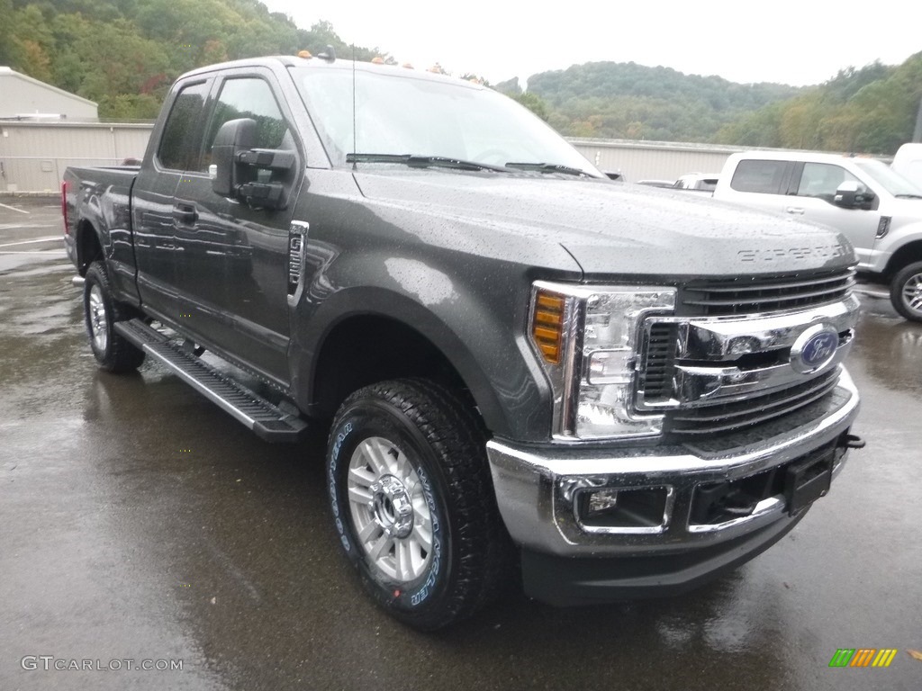 Magnetic 2019 Ford F250 Super Duty XLT SuperCab 4x4 Exterior Photo #129754460