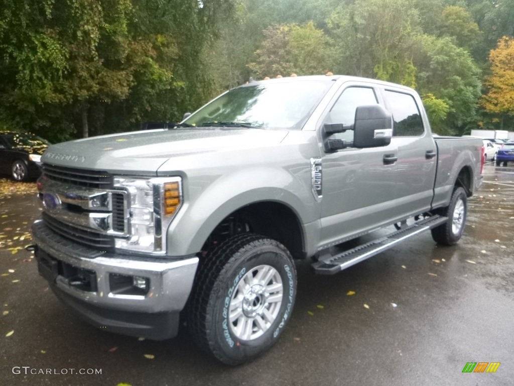2019 F250 Super Duty XLT Crew Cab 4x4 - Silver Spruce / Camel photo #5
