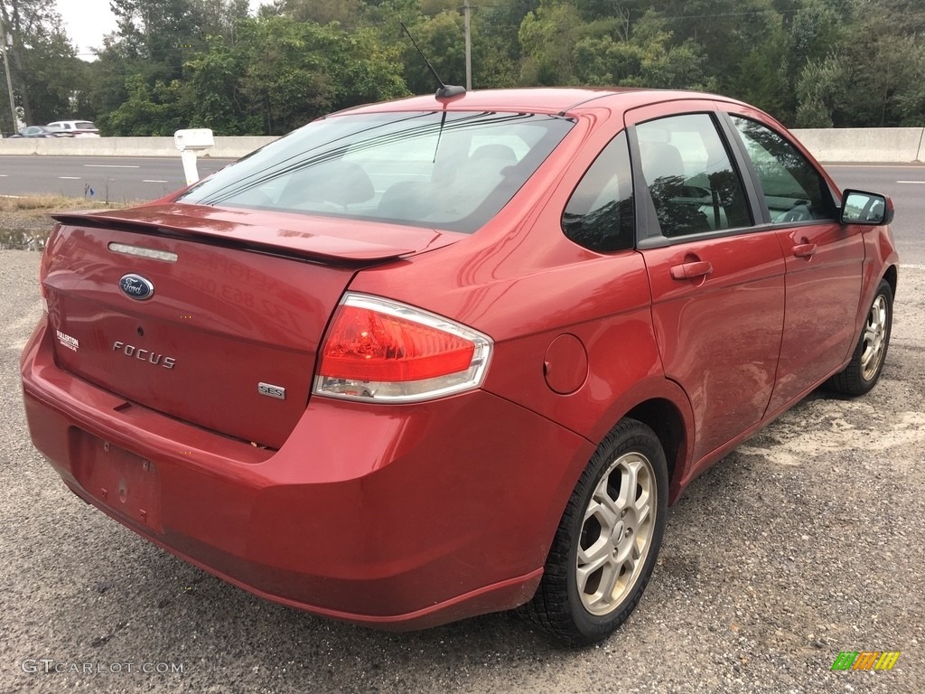 2009 Focus SES Sedan - Sangria Red Metallic / Charcoal Black photo #5