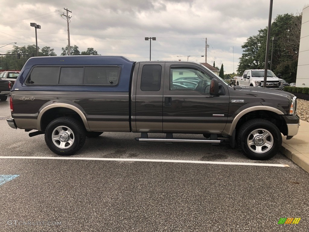 2007 F250 Super Duty Lariat SuperCab 4x4 - Dark Stone Metallic / Tan photo #3