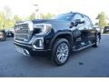 Front 3/4 View of 2019 Sierra 1500 Denali Crew Cab 4WD
