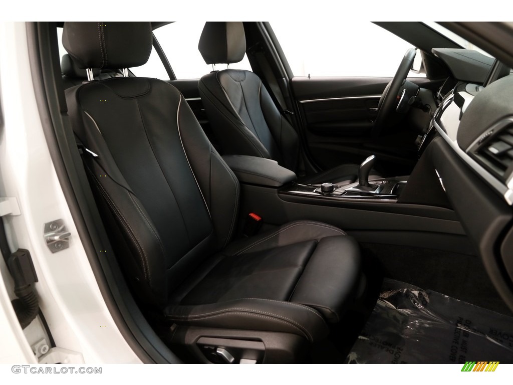 2018 3 Series 330i xDrive Sedan - Mineral White Metallic / Black photo #18