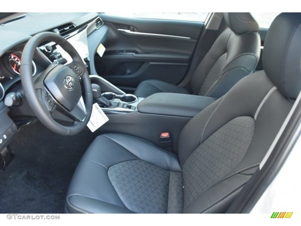 Black Interior 2019 Toyota Camry XSE Photo #129763415