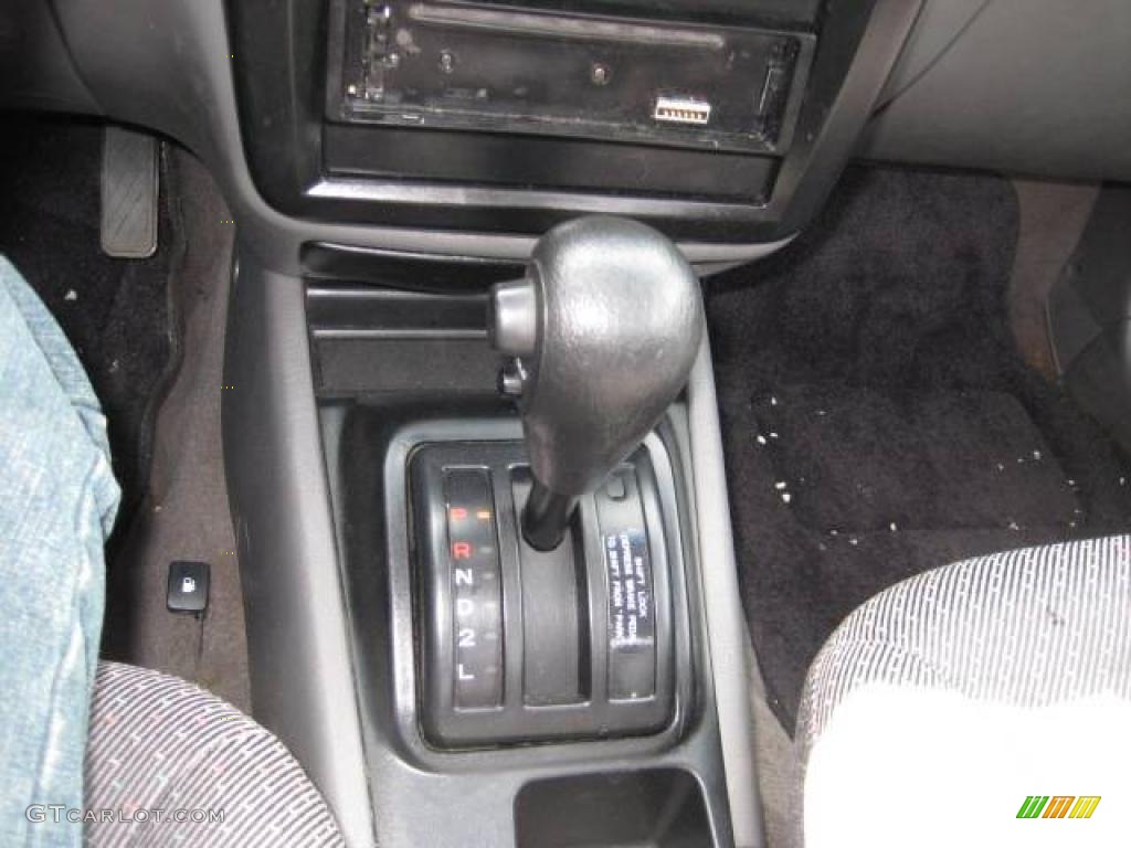 2002 Sportage  - Black / Gray photo #25