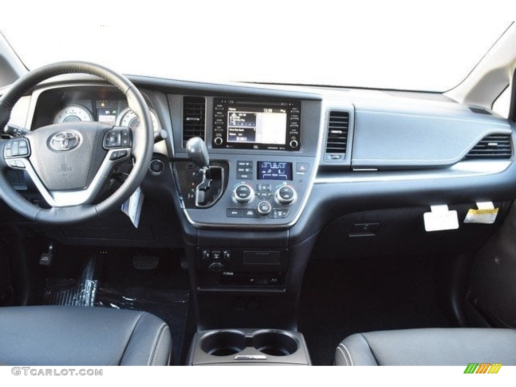2019 Toyota Sienna SE AWD Black Dashboard Photo #129765092