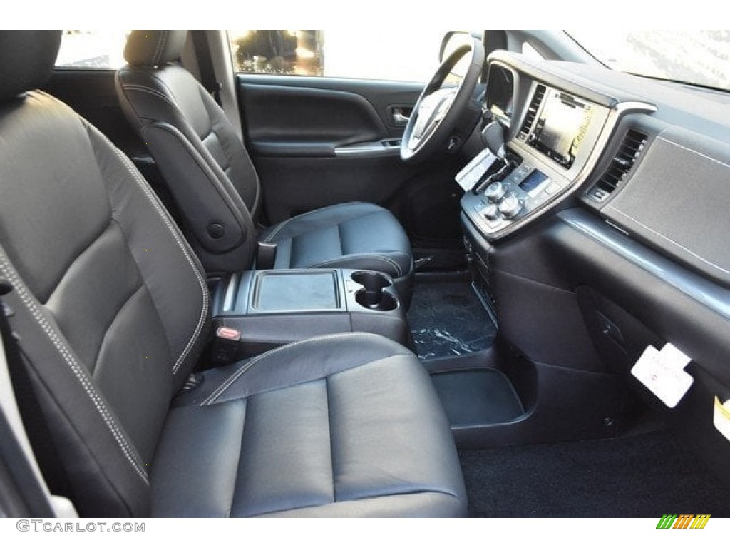 2019 Toyota Sienna SE AWD Front Seat Photo #129765152