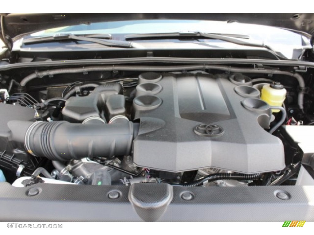 2019 Toyota 4Runner SR5 Premium Engine Photos