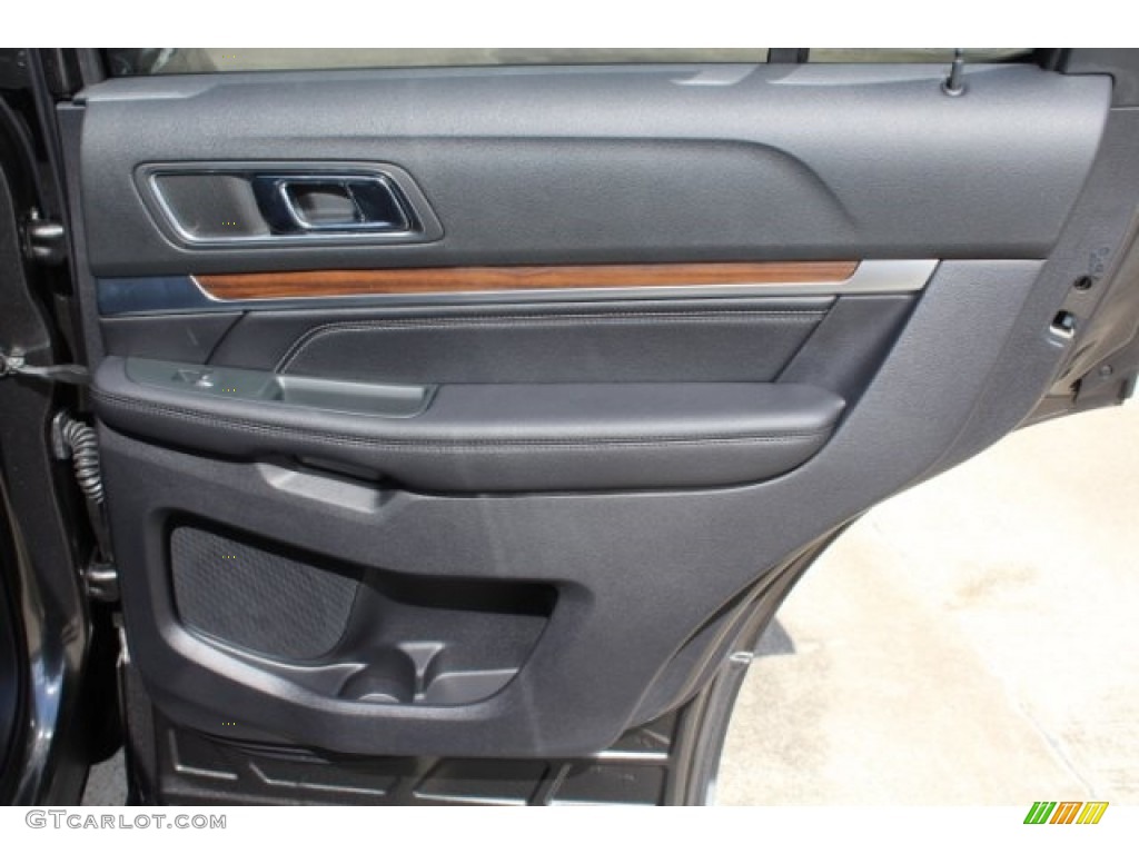 2018 Explorer Limited - Magnetic Metallic / Ebony Black photo #30