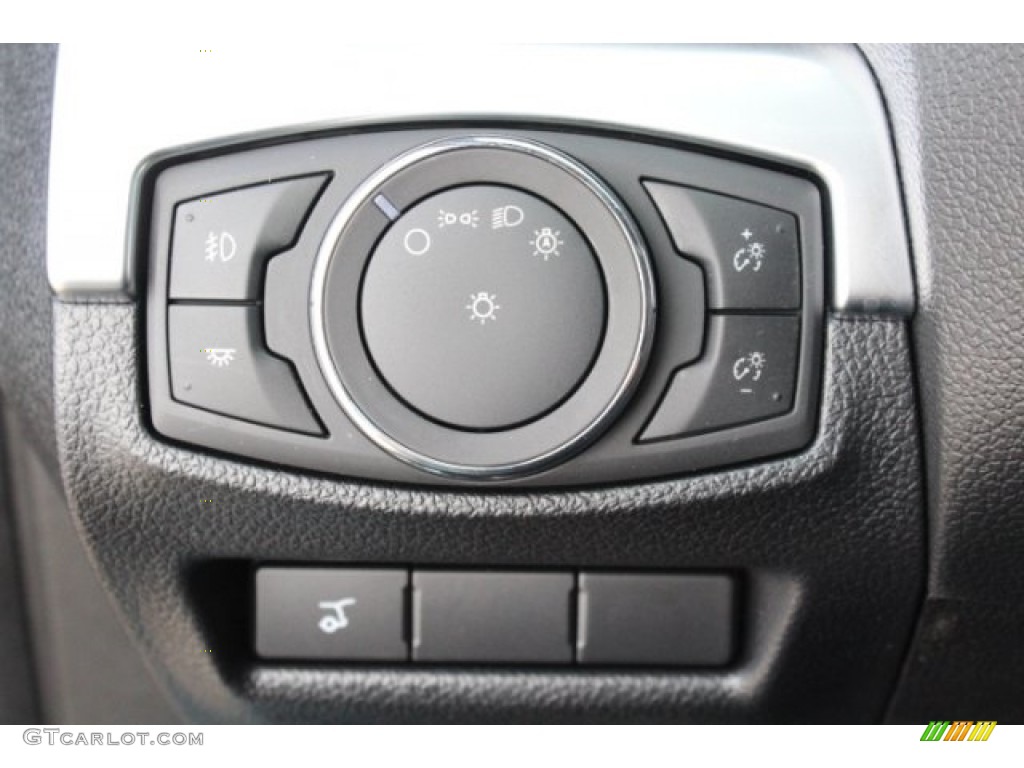 2018 Explorer Limited - Shadow Black / Ebony Black photo #23