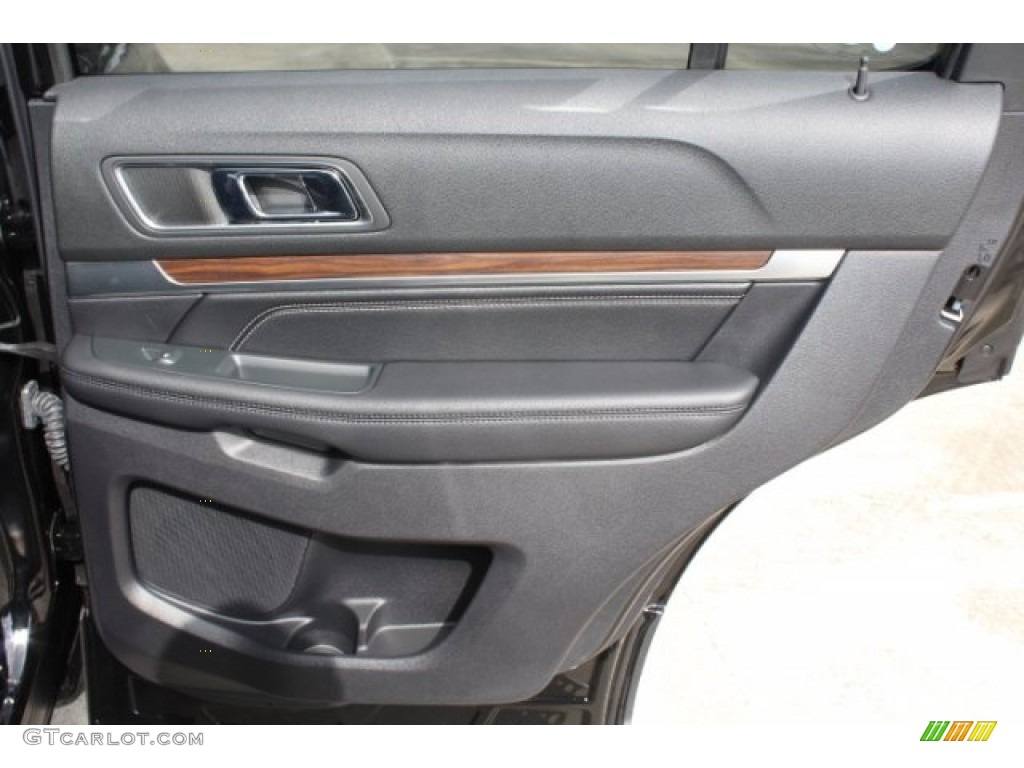 2018 Explorer Limited - Shadow Black / Ebony Black photo #31