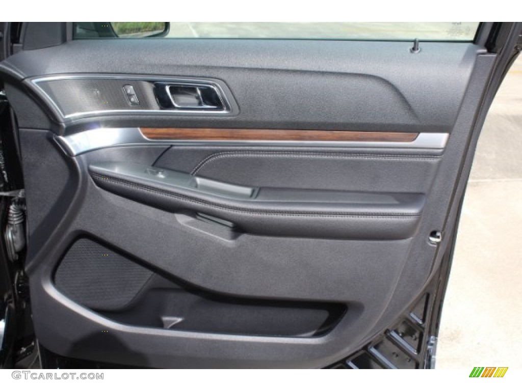 2018 Explorer Limited - Shadow Black / Ebony Black photo #34