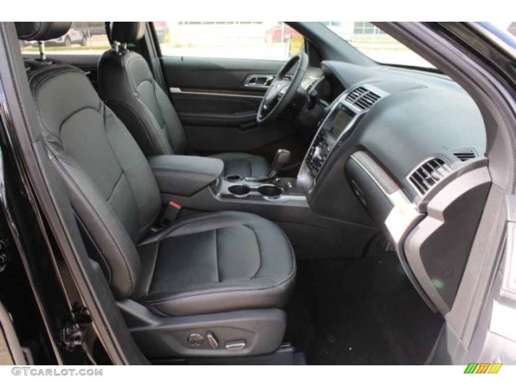 2018 Explorer Limited - Shadow Black / Ebony Black photo #36