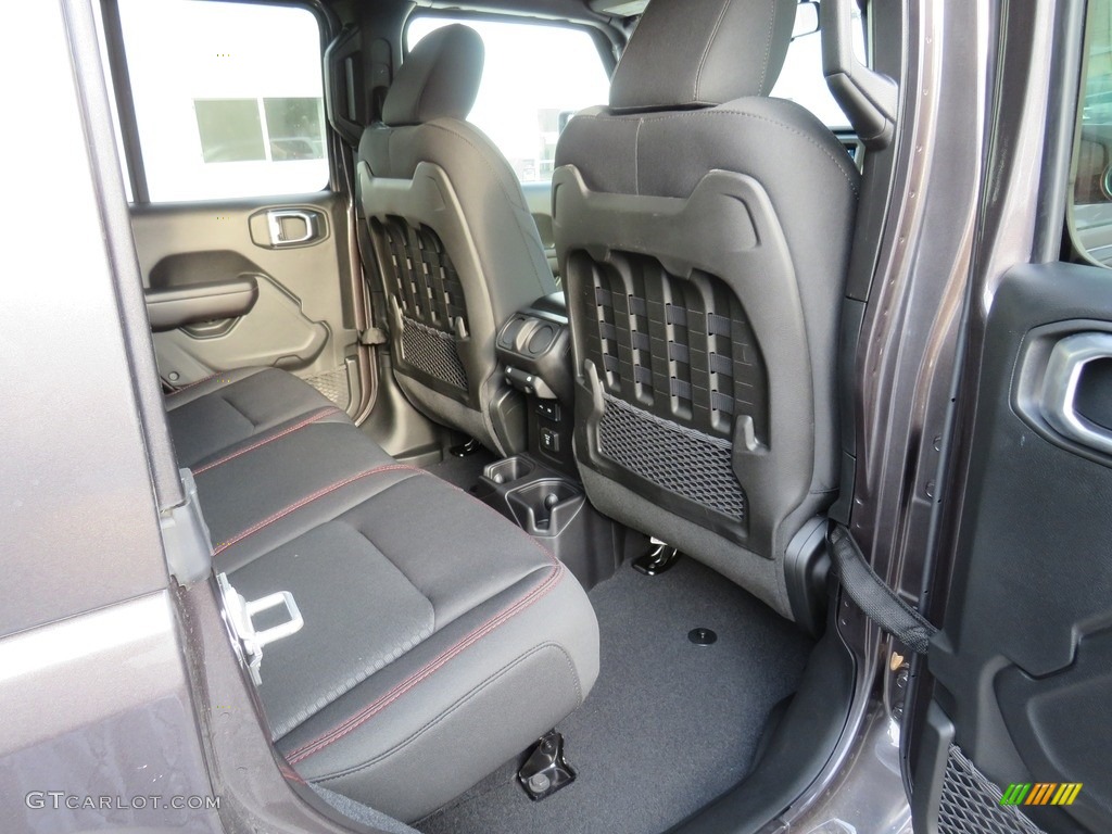 2018 Jeep Wrangler Unlimited Rubicon 4x4 Rear Seat Photo #129768488