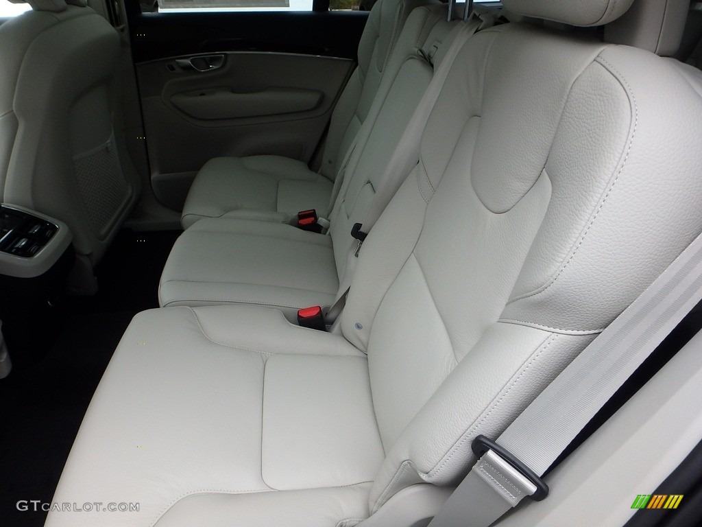 Blonde Interior 2019 Volvo XC90 T6 AWD Momentum Photo #129769521