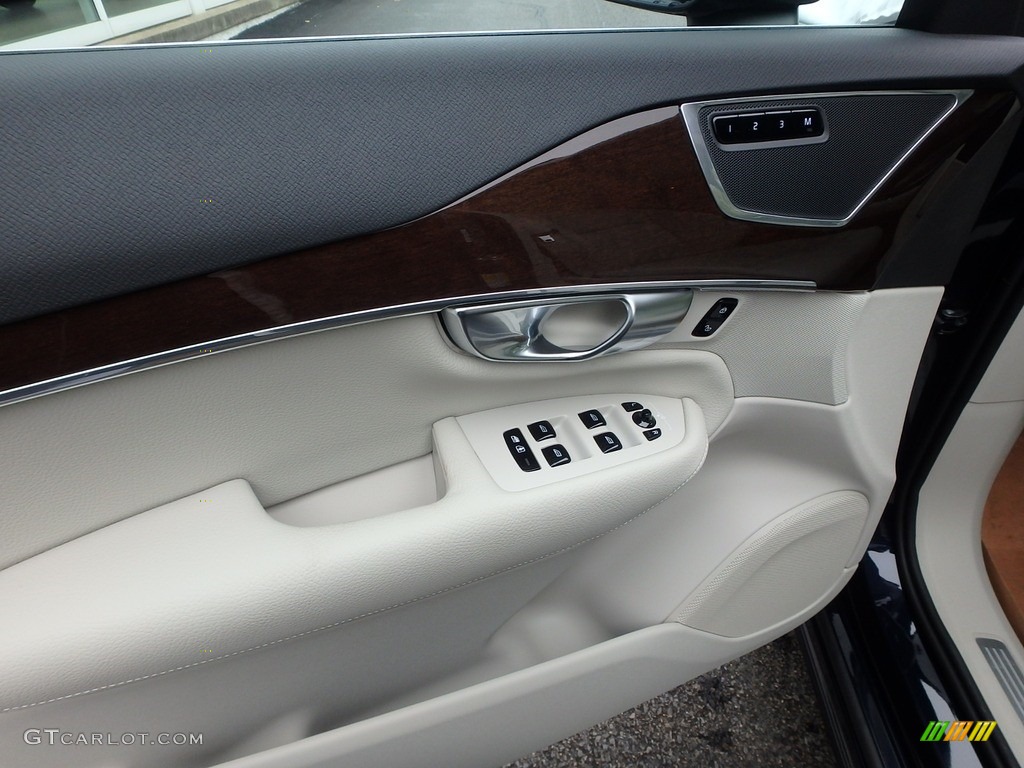 2019 Volvo XC90 T6 AWD Momentum Blonde Door Panel Photo #129769587