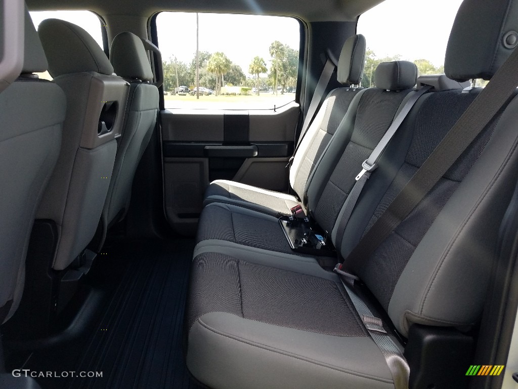 2018 F150 XL SuperCrew - Ingot Silver / Earth Gray photo #10